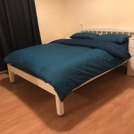 Private Room In Highgate 伦敦 外观 照片