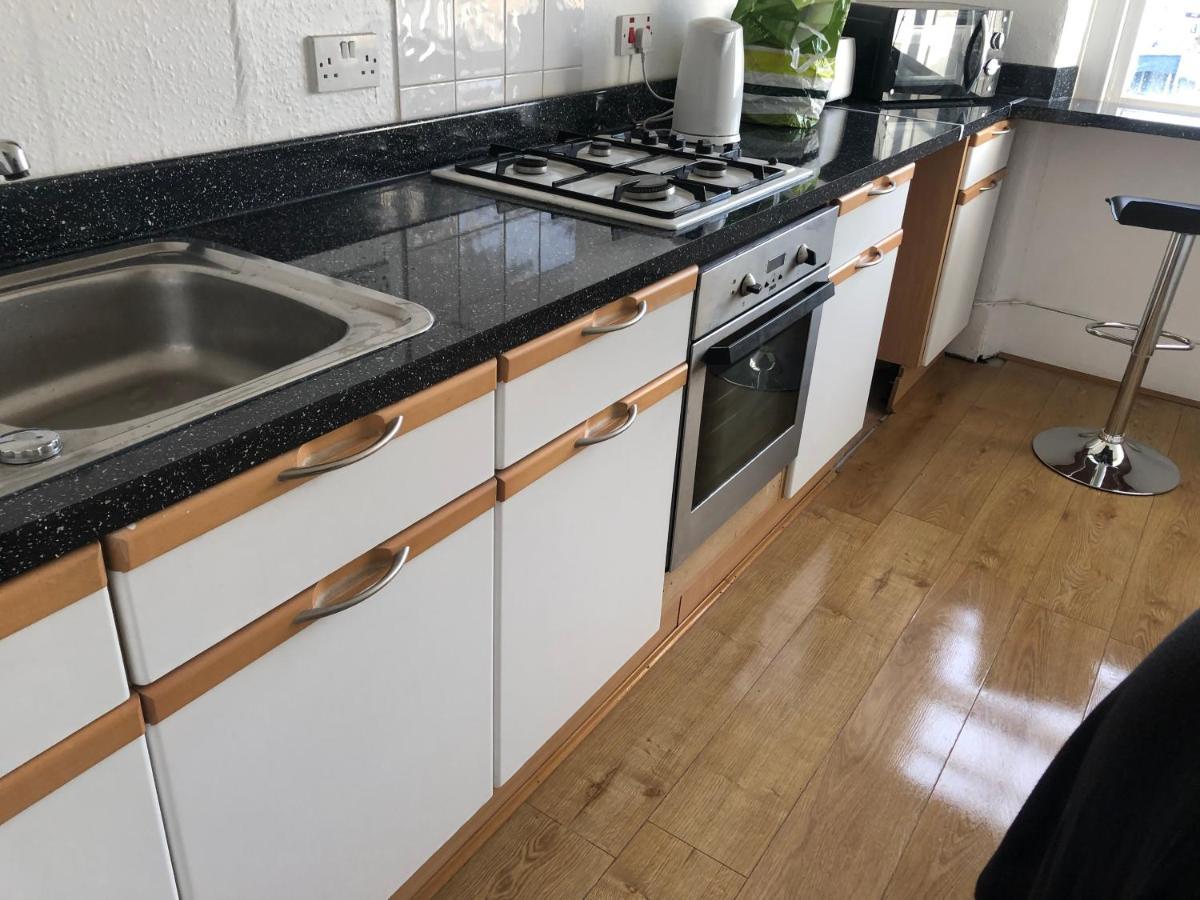 Private Room In Highgate 伦敦 外观 照片
