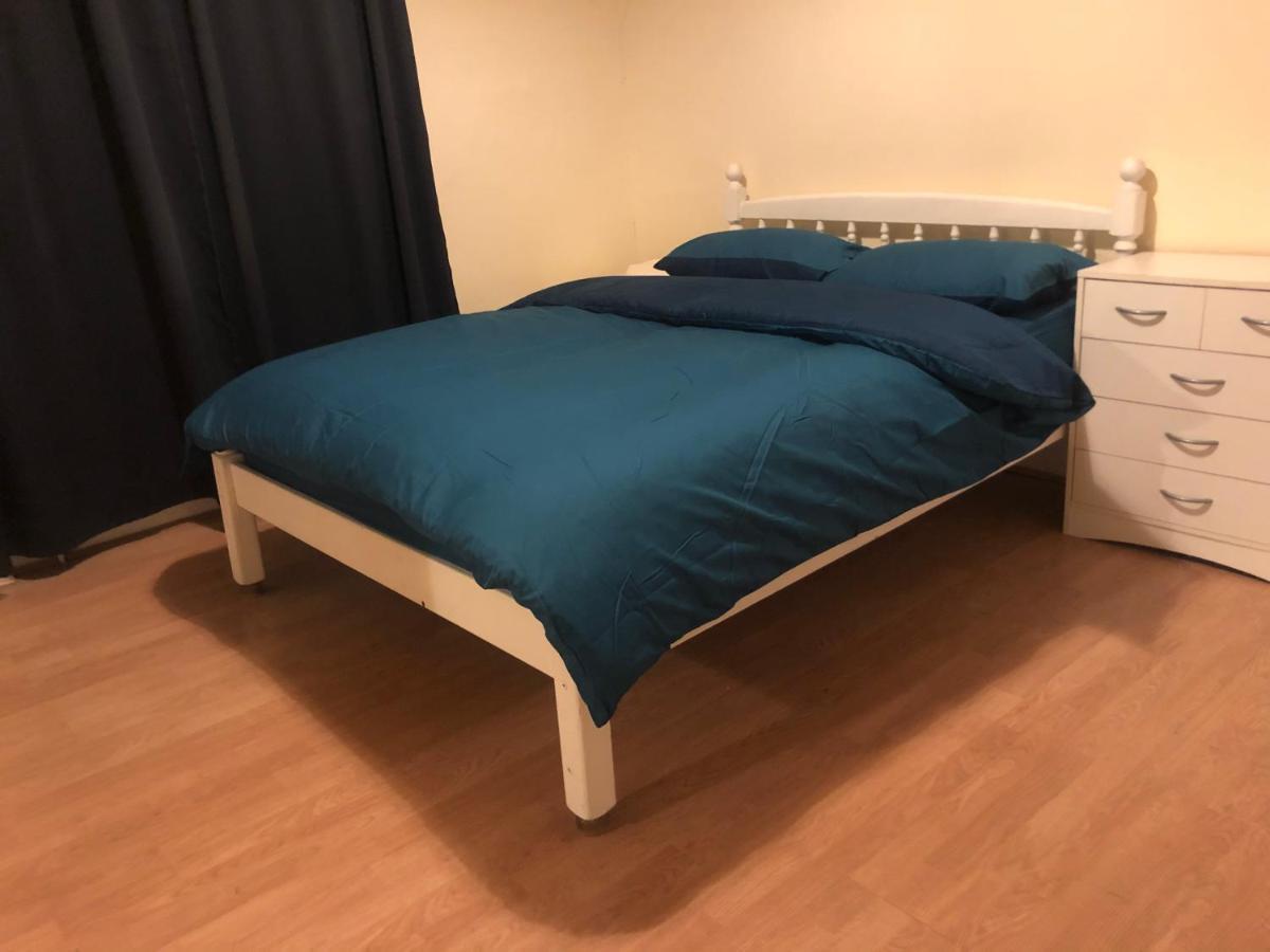 Private Room In Highgate 伦敦 外观 照片