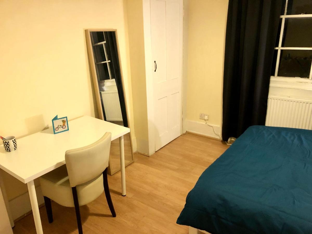 Private Room In Highgate 伦敦 外观 照片